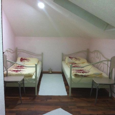 Pansion Zeyno Hotel Sarajevo Ngoại thất bức ảnh